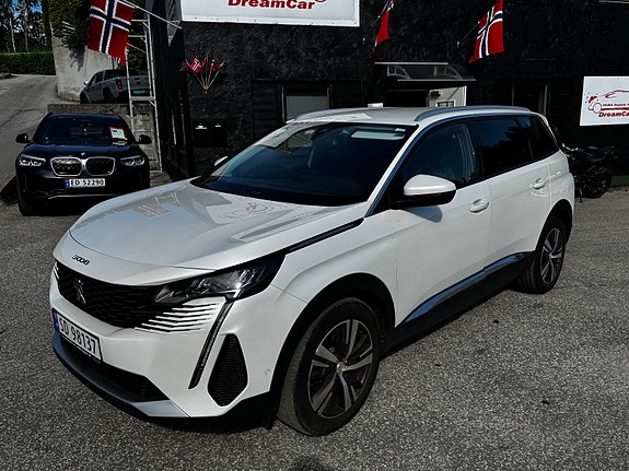 Peugeot 5008 2 of 22