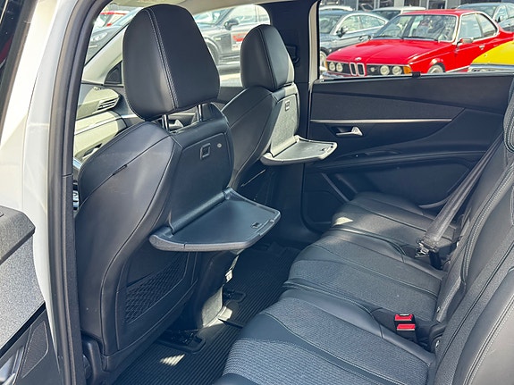 Peugeot 5008 10 of 22