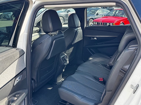 Peugeot 5008 9 of 22
