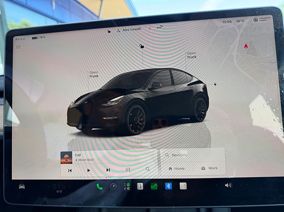 Tesla Model Y 18 of 28
