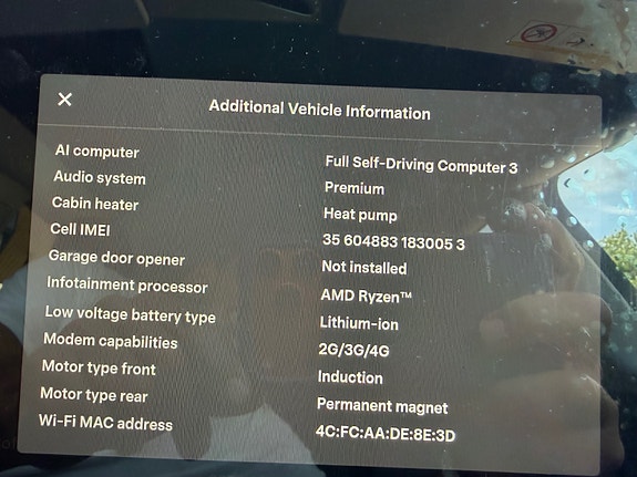 Tesla Model Y 28 of 28