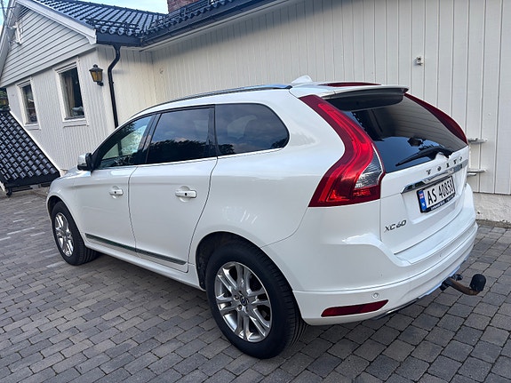 Volvo XC60 14 of 30
