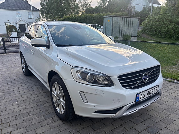 Volvo XC60 5 of 30