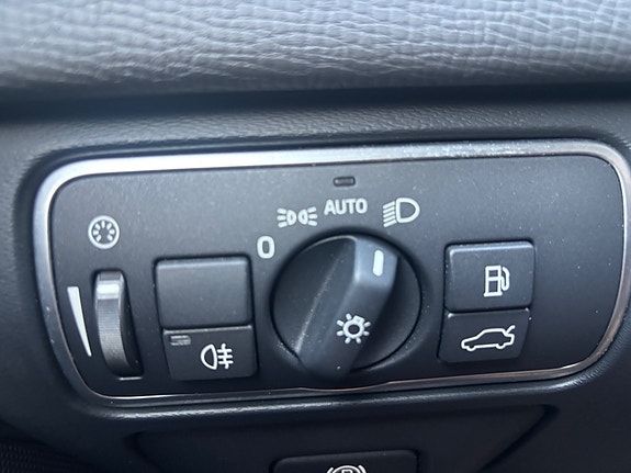 Volvo XC60 22 of 30