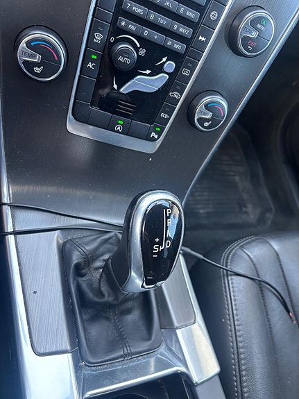 Volvo XC60 19 of 30