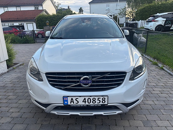 Volvo XC60 18 of 30