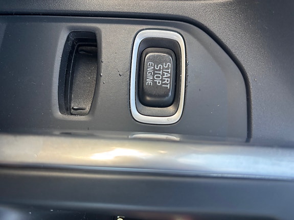 Volvo XC60 25 of 30