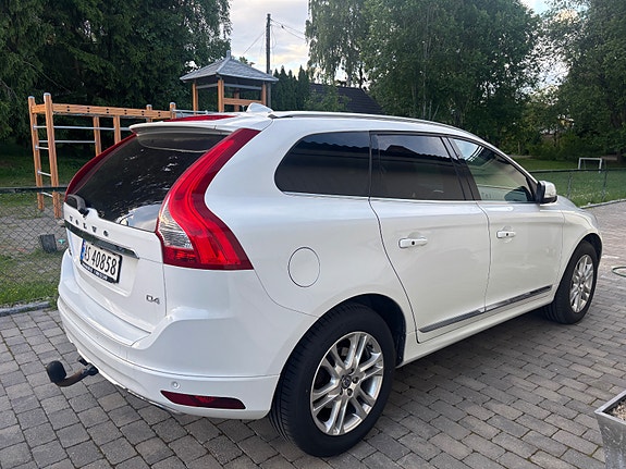 Volvo XC60 9 of 30