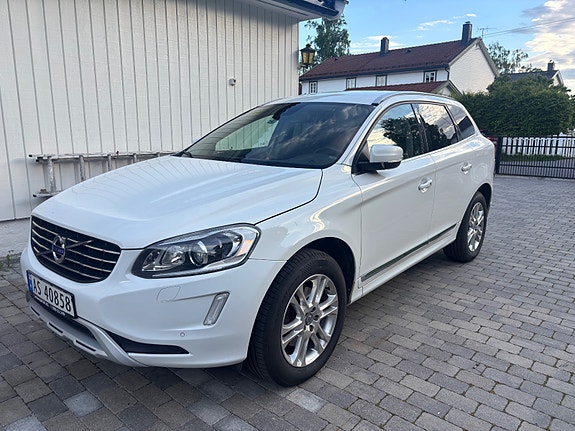 Volvo XC60 3 of 30