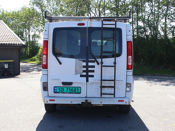 Opel Vivaro 3 of 5