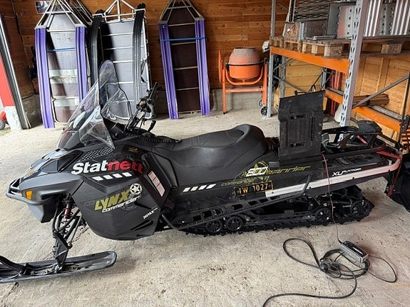 Lynx Xtrim Commander 800R