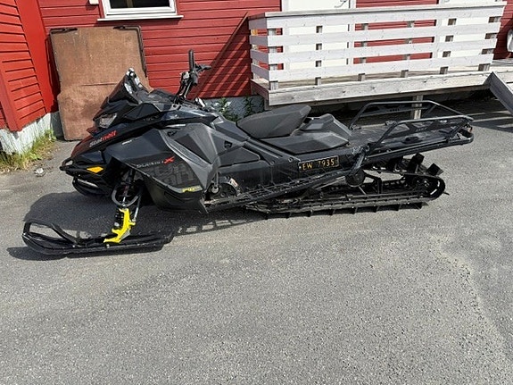 Ski-doo Summit X Expert 850 E-TEC
