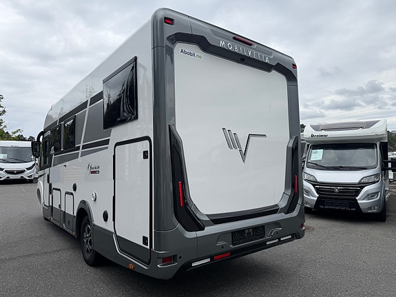 Mobilvetta K- Yacht Tekno Line 64 | 180 ah Lithium | 8-trinns automat | ALDE 4 of 23