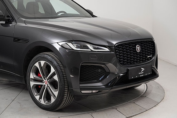 Jaguar F-PACE 3 of 5