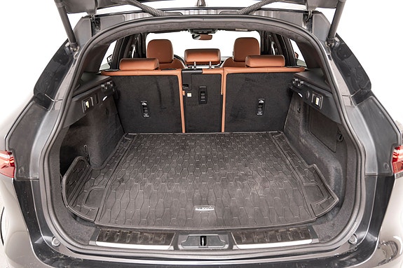 Jaguar F-PACE 30 of 30
