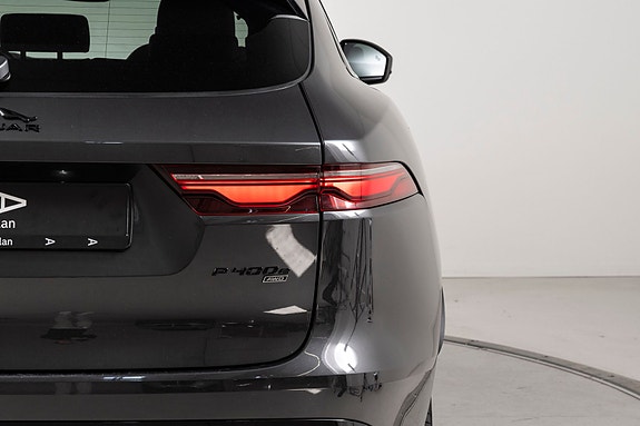Jaguar F-PACE 9 of 30