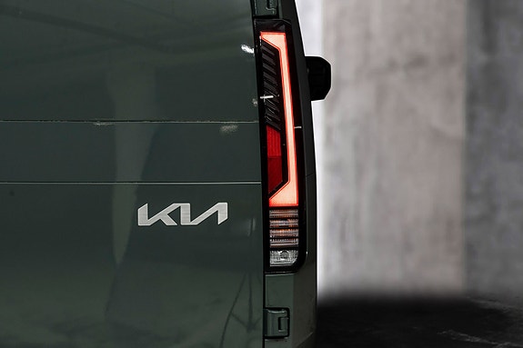 Kia PV5 8 of 22