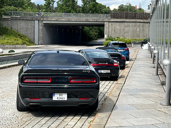 Dodge Challenger 5 of 22