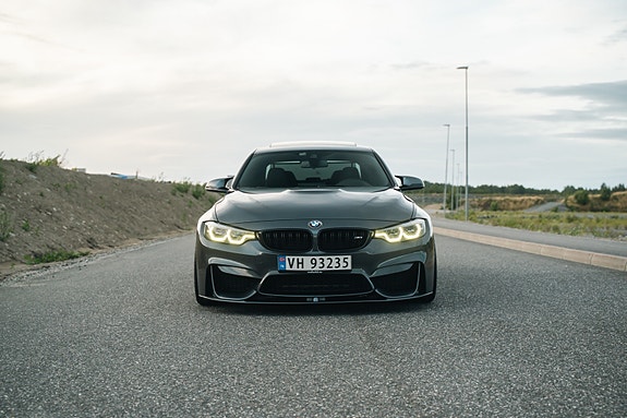 BMW M3 2 of 30