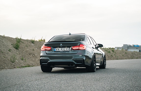 BMW M3 6 of 30