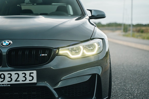 BMW M3 4 of 30