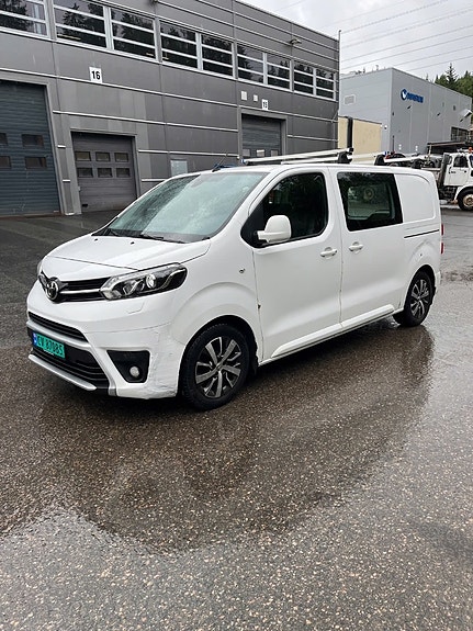 Toyota Proace 2 of 5