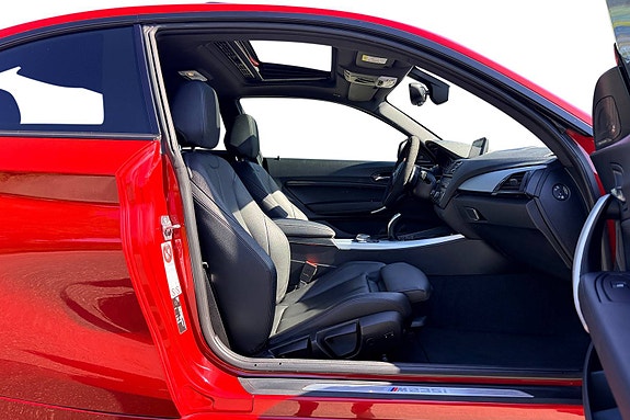 BMW M235i 18 of 30