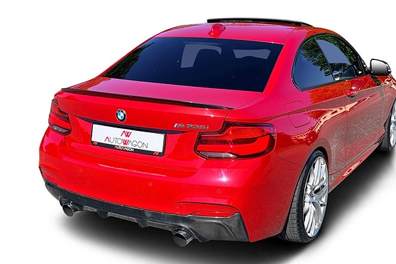 BMW M235i 12 of 30