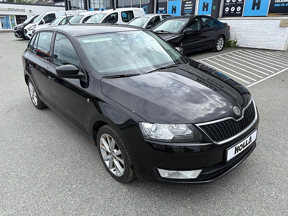 Skoda Rapid 2 of 5