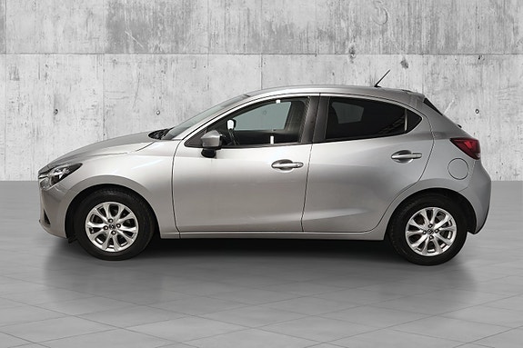 Mazda 2 2 of 5