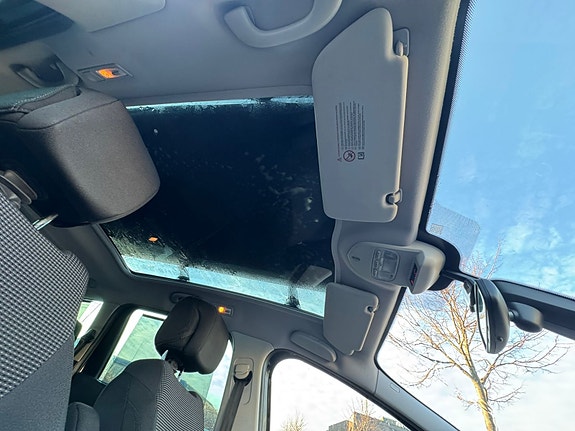 Peugeot 5008 19 of 30