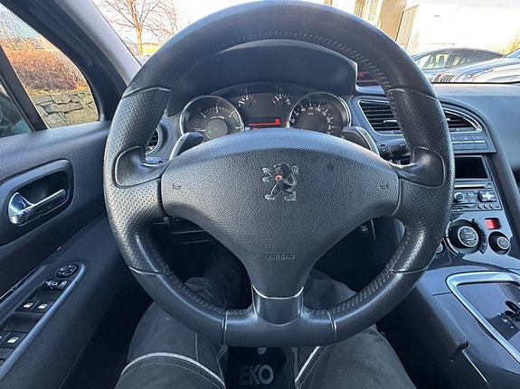 Peugeot 5008 12 of 30