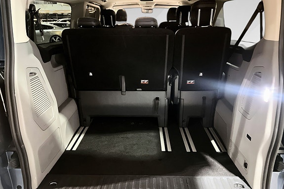 Ford Transit Custom 21 of 22