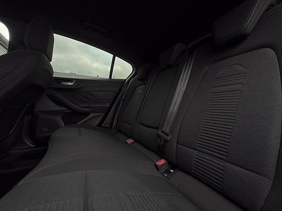 Ford Focus 13 of 25