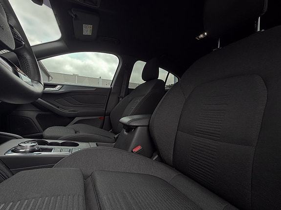 Ford Focus 12 of 25