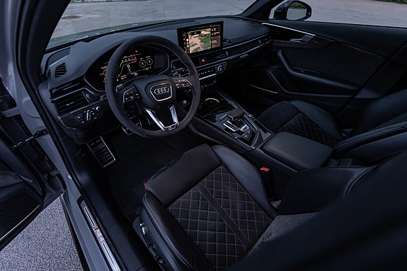 Audi RS4 21 of 30