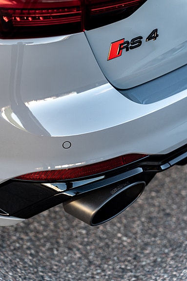 Audi RS4 15 of 30