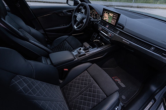 Audi RS4 22 of 30