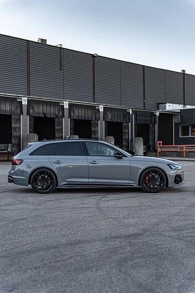 Audi RS4 10 of 30