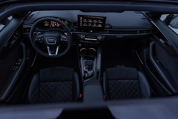 Audi RS4 26 of 30