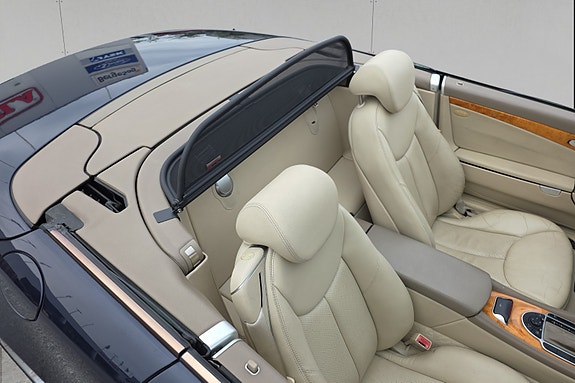 Mercedes-Benz SL500 28 of 30