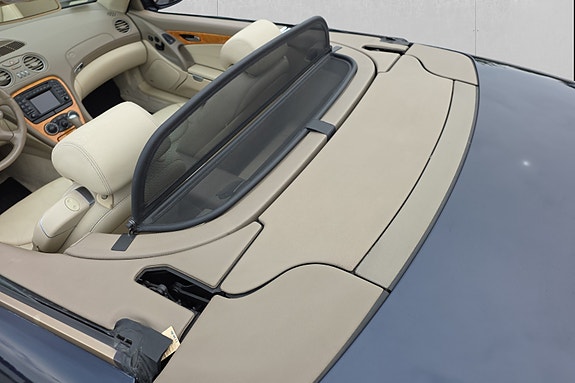 Mercedes-Benz SL500 27 of 30