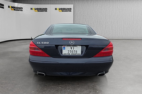 Mercedes-Benz SL500 16 of 30
