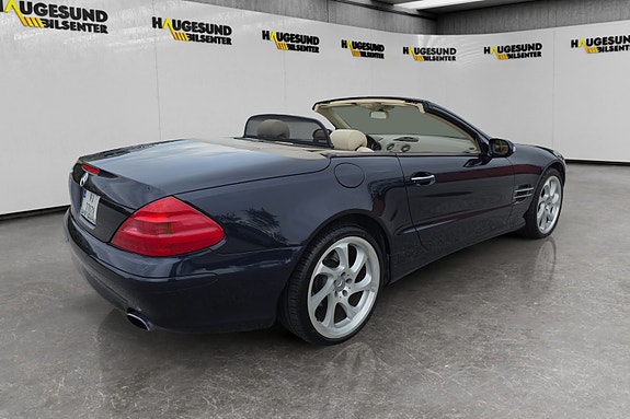 Mercedes-Benz SL500 4 of 30
