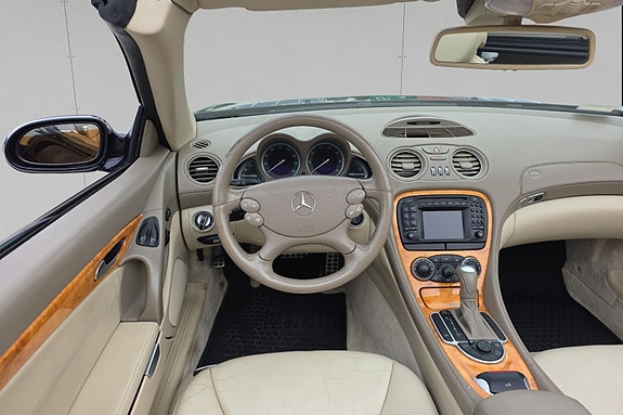 Mercedes-Benz SL500 21 of 30