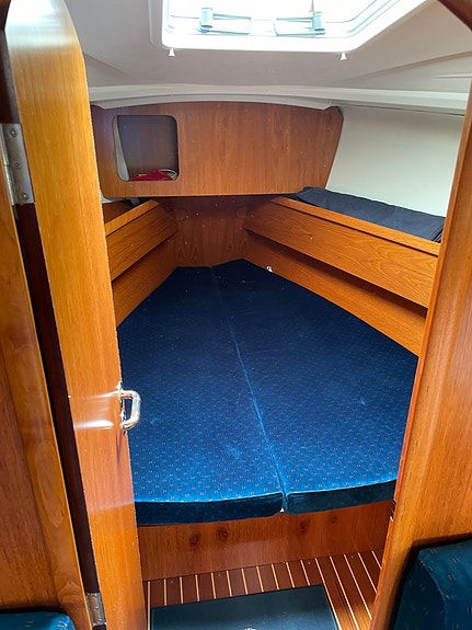 Jeanneau Sun Odyssey 35 4 of 5