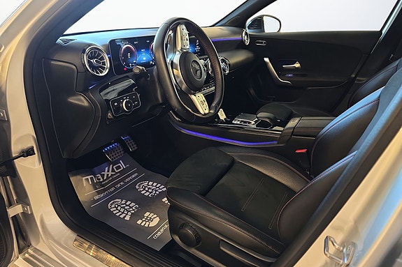 Mercedes-Benz A250 e 11 of 22