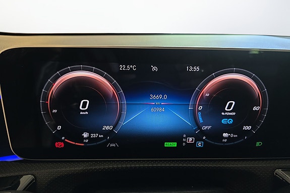 Mercedes-Benz A250 e 14 of 22