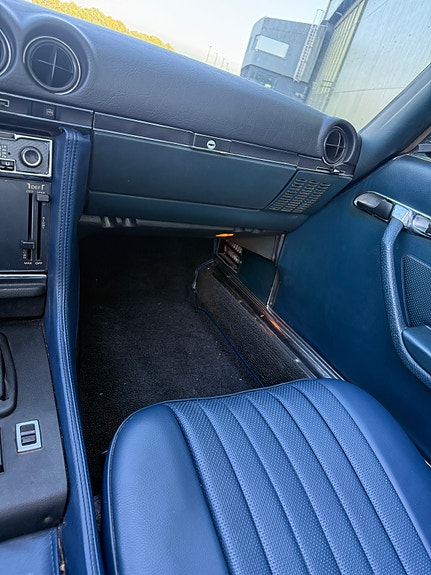 Mercedes-Benz 450 SL 19 of 29
