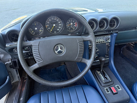 Mercedes-Benz 450 SL 16 of 29